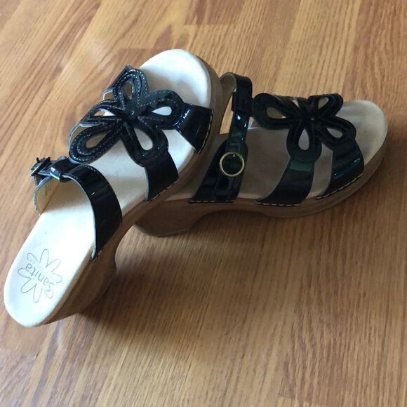 Sanita black patent sandals sz 39 - Picture 1 of 7